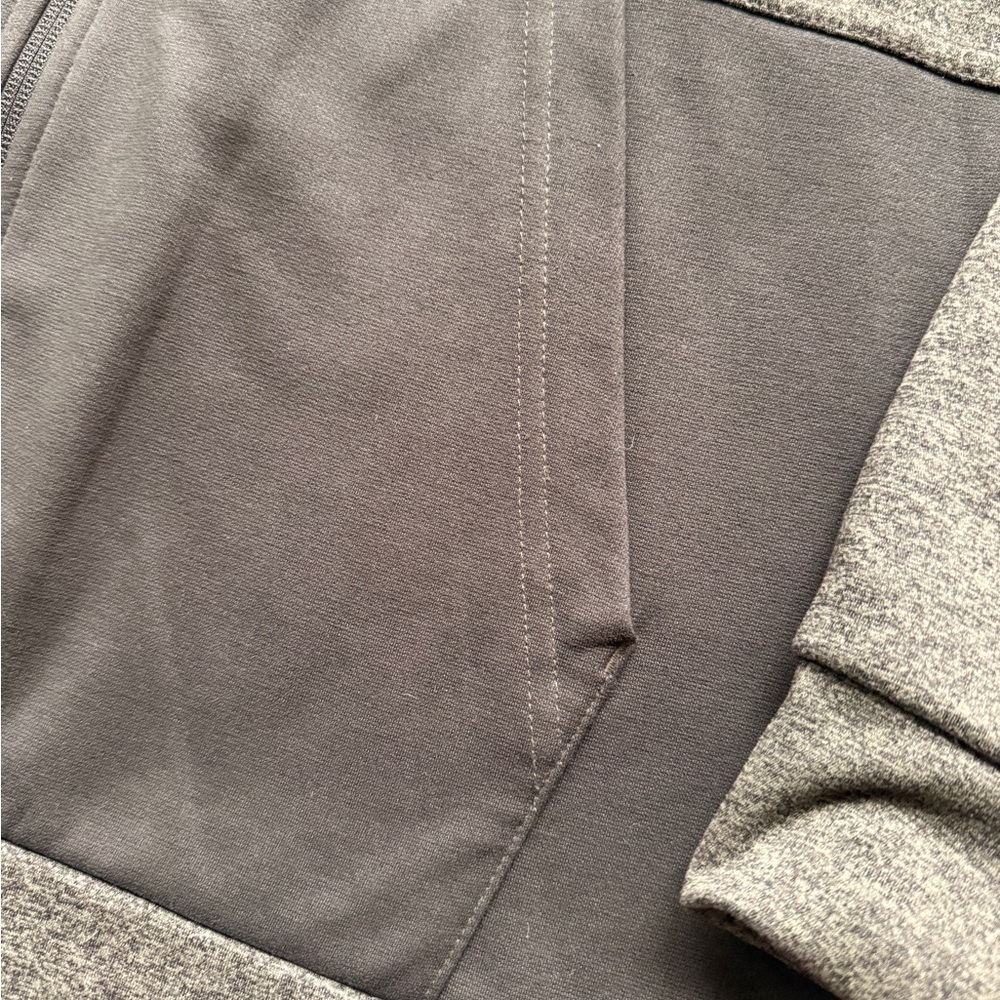 Like new. Mens XL Nike Dark Green and Black Hoodie Therma-fit jacket - Picture 5 of 5